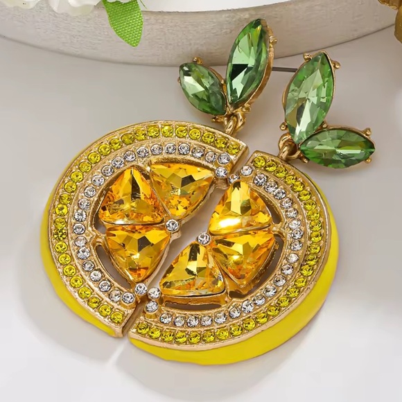 Anthropologe Amalfi Positano lemon Yellow and Green Crystal Earrings - Picture 10 of 15